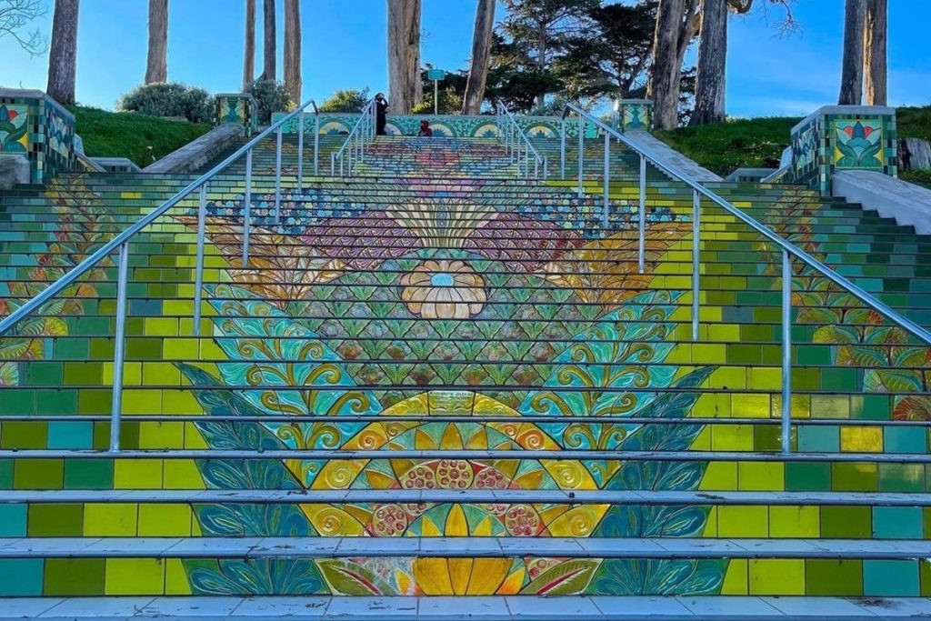 Front view of the green and blue floral design on the Lincoln Park Steps